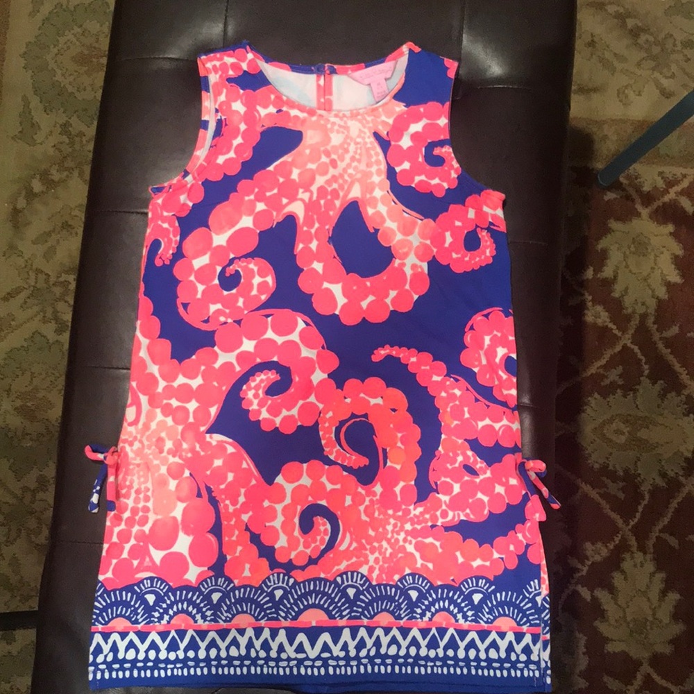 EUC. Lilly Pulitzer short set.  Size Medium (6/7).